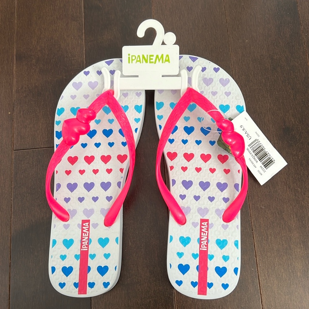 NWT Ipanema Womens Flip Flop Sandals HEARTS white Pink Thong Strap Sz 9